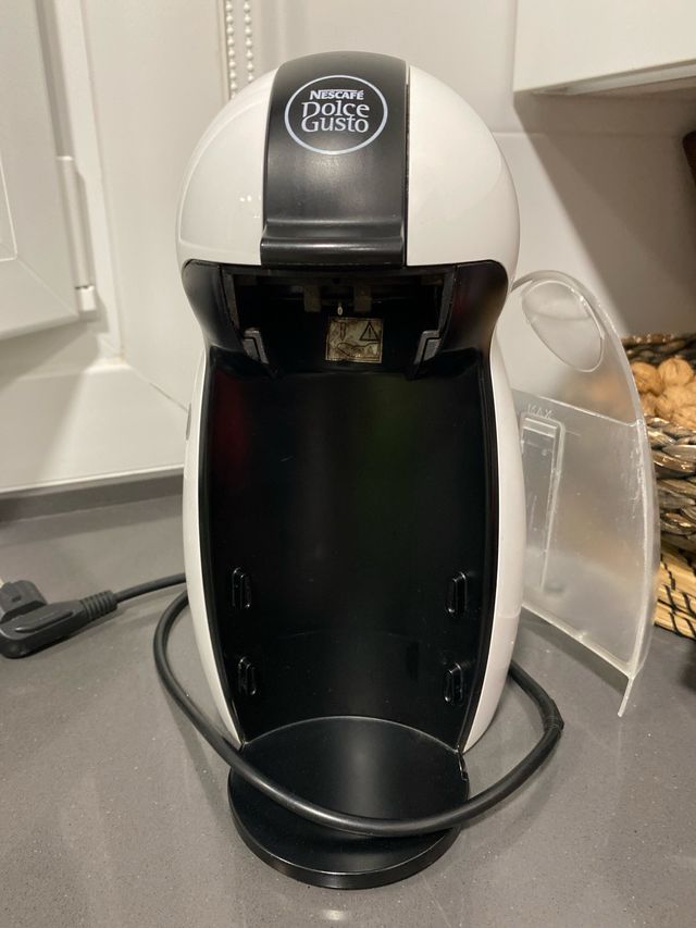 Calderín de cafetera dolce gusto y despiece.