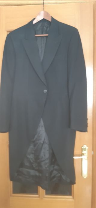 Chaqué completo talla 46.CARAMELO