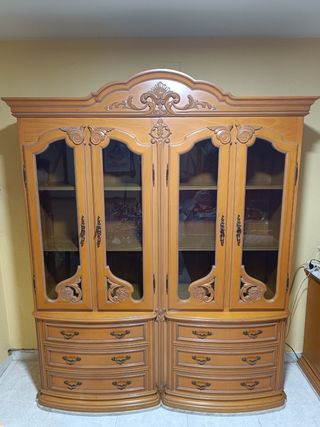 VITRINA ESTILO LUIS XV