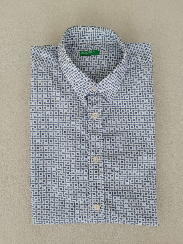Camisa, marca United Colors of Benetton, S