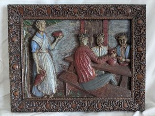 Dos cuadros antiguos tallados en madera