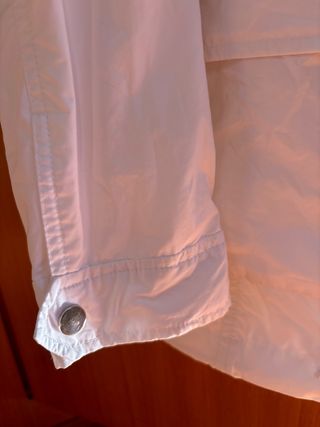 Chubasquero Naf Naf blanco