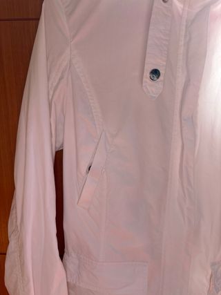 Chubasquero Naf Naf blanco