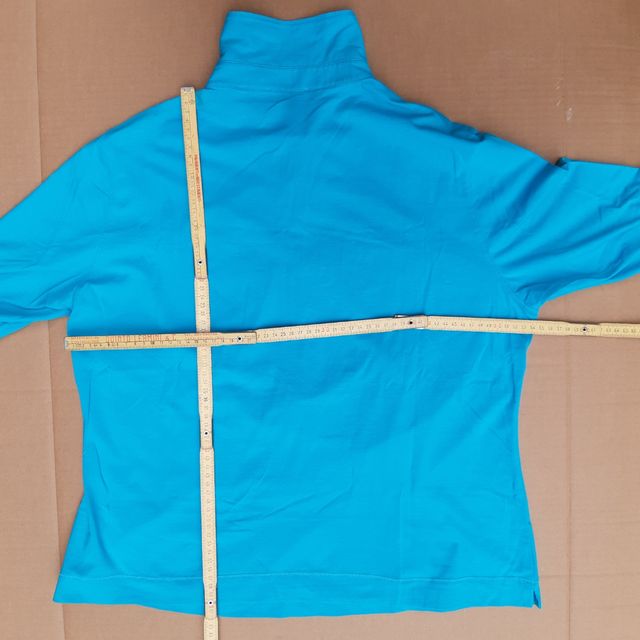 Maglietta Elena Mirò più un articolo in omaggio