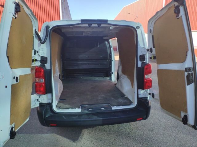 ALQUILER FURGONETA MEDIANA 7M MUDANZA MERCANCIA