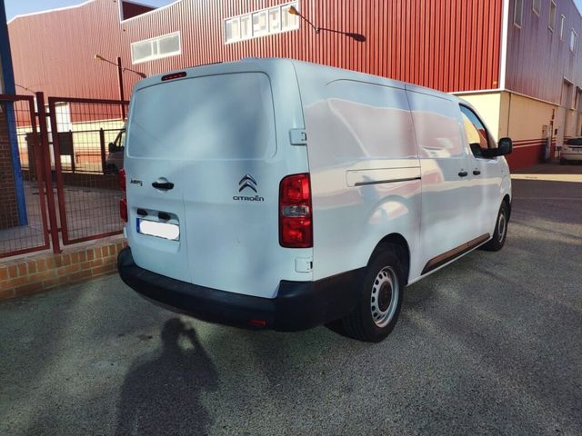 ALQUILER FURGONETA MEDIANA 7M MUDANZA MERCANCIA