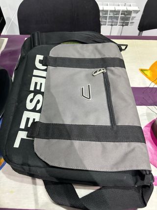 Bandolera bolso para portatil Diesel