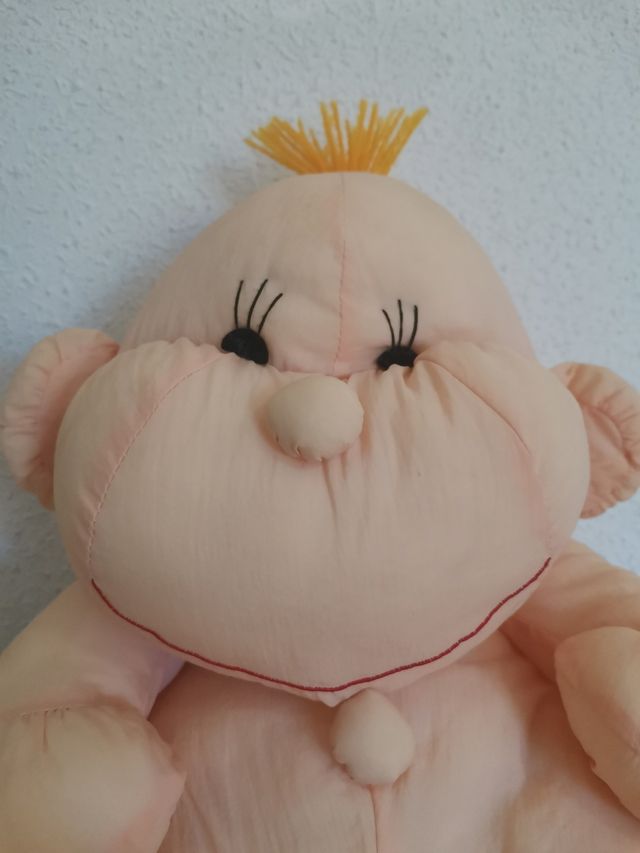 Peluche bebé grande