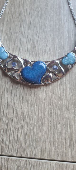 Gargantilla corazones