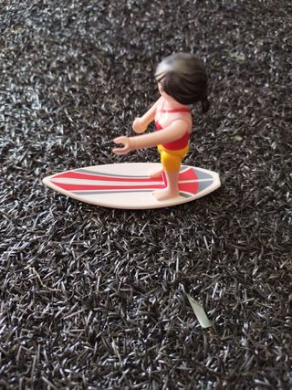 Playmobil surfista con tabla de surf 