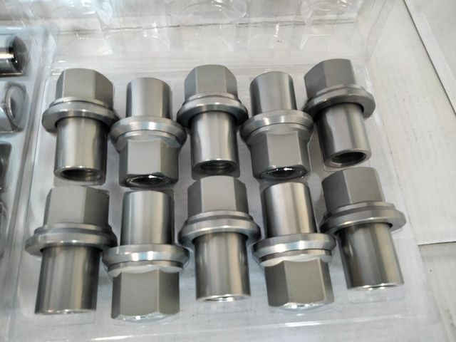 TUERCA CASQUILLO LLANTAS ALUMINIO ALCOA