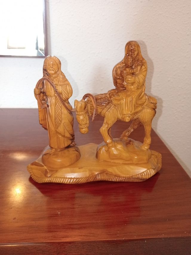 Figura llegada madera