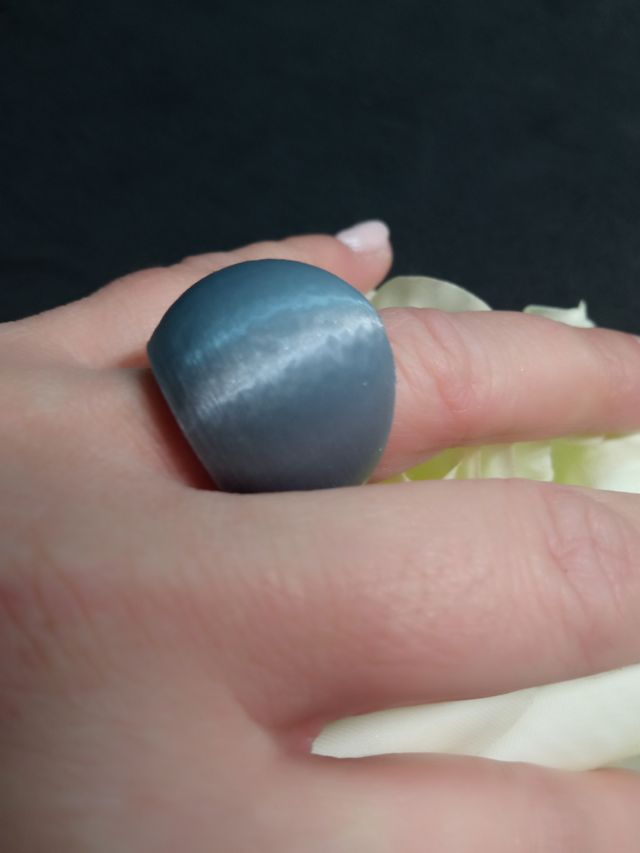 Anello nero, bianco o argento fatto a mano
