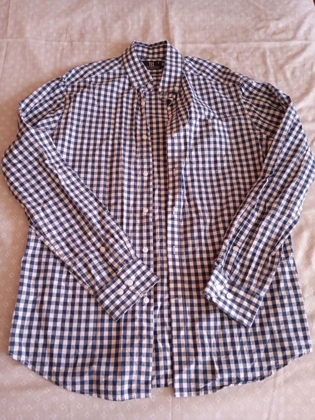 Camisa cuadritos 💙 nueva talla S