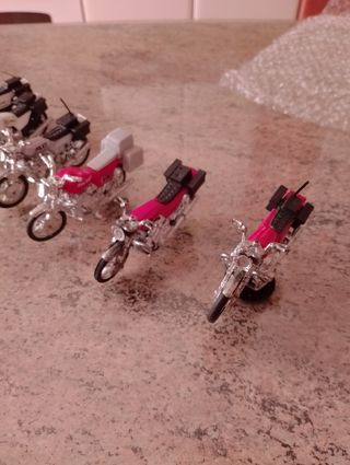 Lote de motos a escala