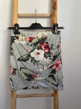 Falda talla S Zara