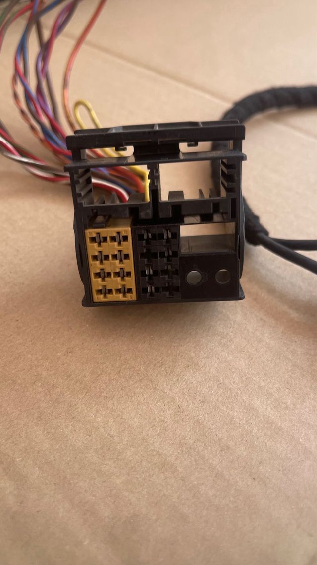 Quadlock Conector VW Volkswagen Pigtail Radio