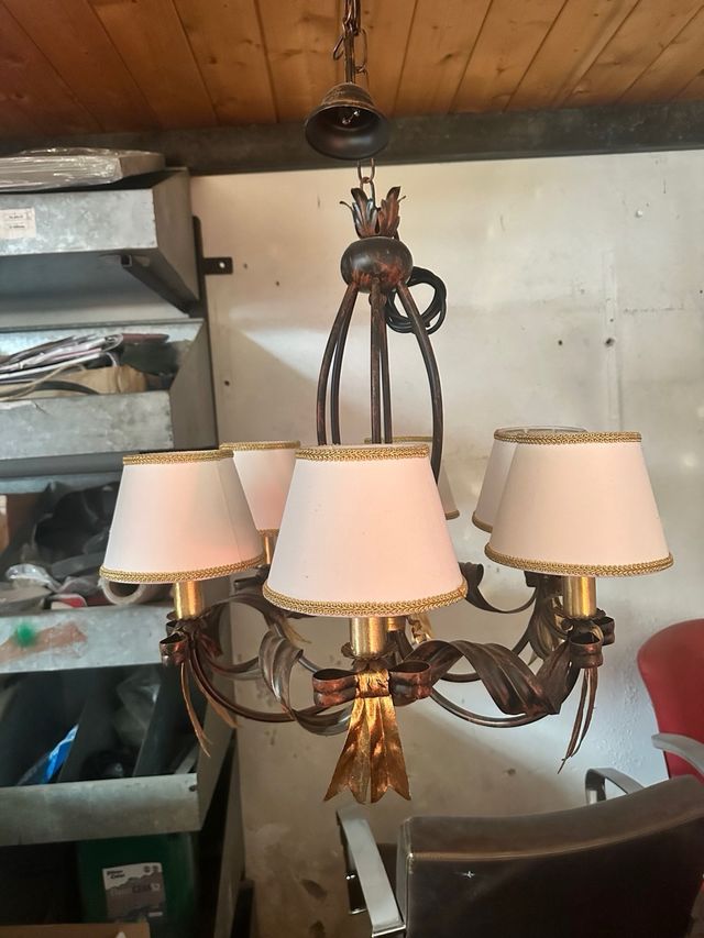 Lampadario ferro battuto