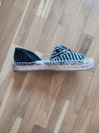 Alpargatas joya Stradivarius talla 39