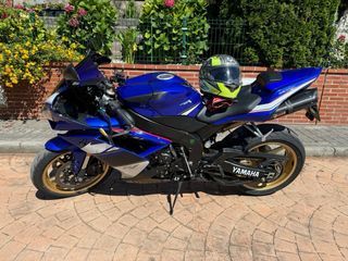 Yamaha R1 del 2010 ( modelo 2008).