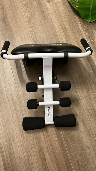 Attrezzo per addominali marca Reebok