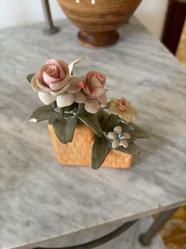 Scultura porcellana capodimonte