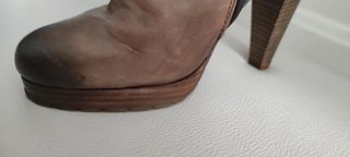 Botas altas de piel marrón