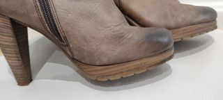 Botas altas de piel marrón