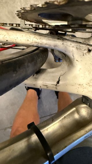 Bicicleta carbono FISURA en cuadro