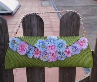 Bolsito en rafia, verde pistacho