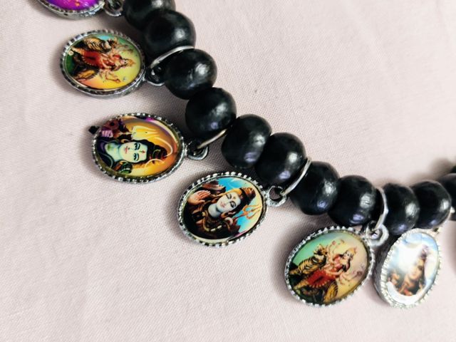 Collar tibetano con 30 medallitas