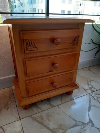 Cama 105 madera maciza y mesita noche