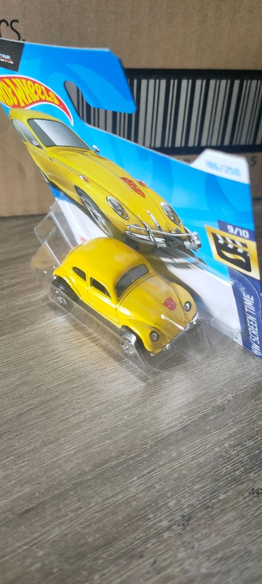 Hot Wheels Bumblebee 2024