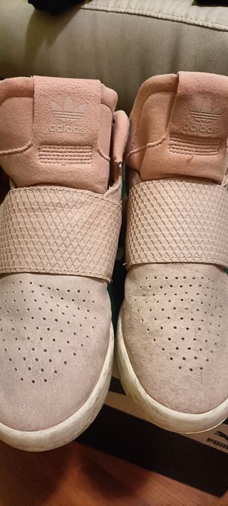 Zapatillas tipo botín Adidas rosas mujer