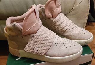 Zapatillas tipo botín Adidas rosas mujer