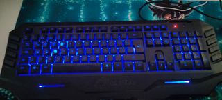 Ordenador más teclado