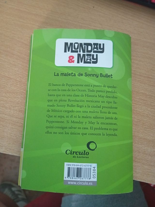 Libro de Monday & May