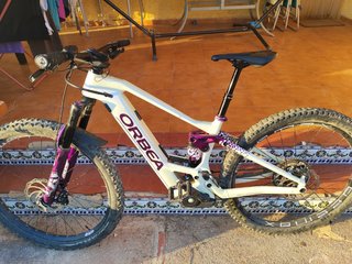 Bicicleta eléctrica de montaña