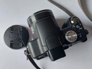 CÁMARA FOTOS DIGITAL PANASONIC  DMCFZ28