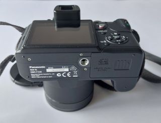 CÁMARA FOTOS DIGITAL PANASONIC  DMCFZ28