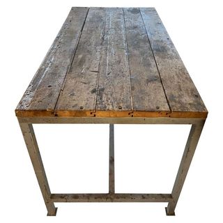 Mesa industrial procedente Antiguo molino