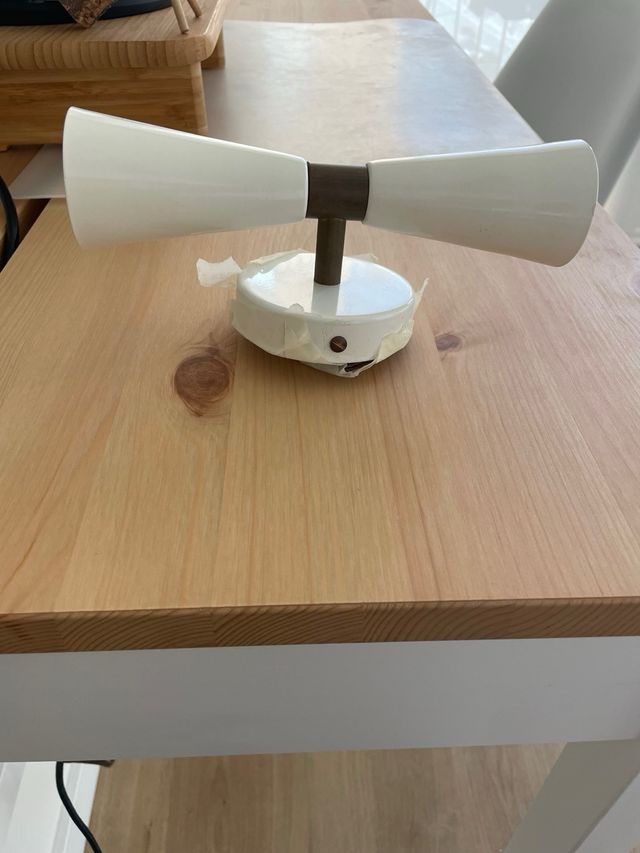 Aplique / lámpara modelo Milano. Marca Liderlamp.