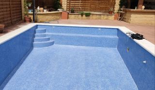 Escaleras obra piscina