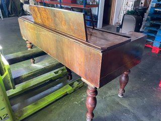 Piano de mesa montano