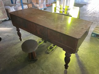 Piano de mesa montano