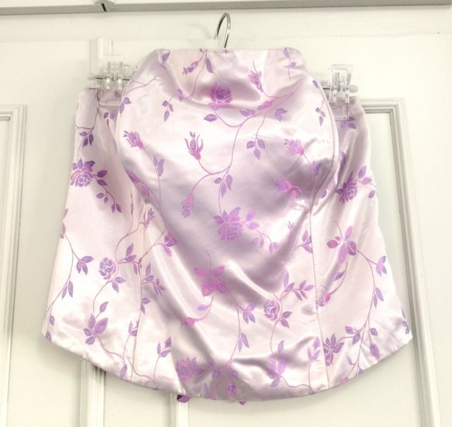 Corpiño y falda tonos malva