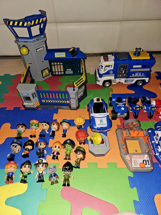 Pinypon Action ladrón a la prisión y más