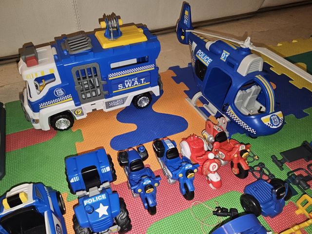 Pinypon Action ladrón a la prisión y más