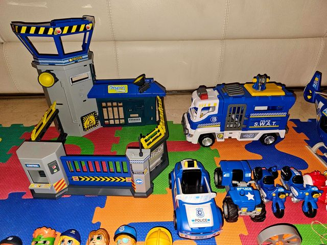 Pinypon Action ladrón a la prisión y más