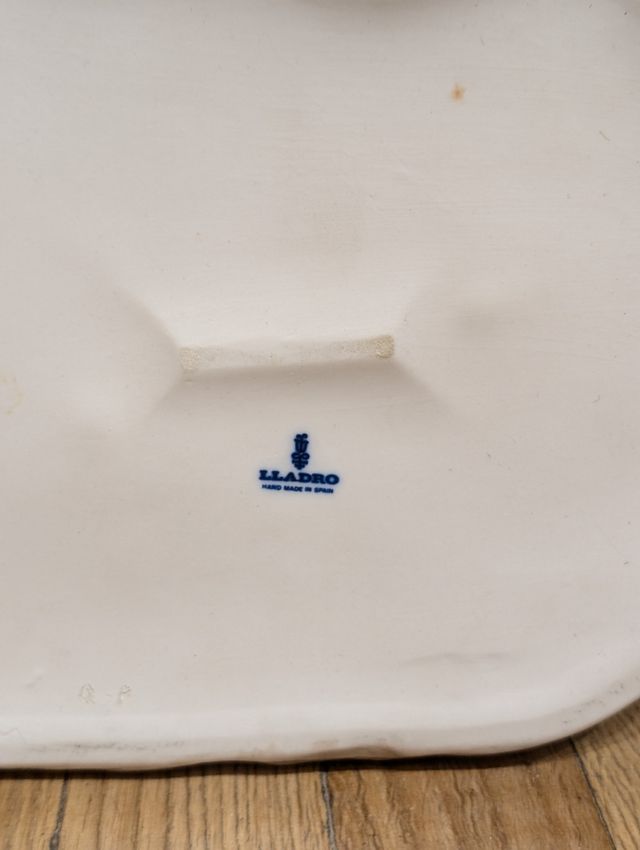 Figura Porcelana Lladró "Galán Juguetón" 